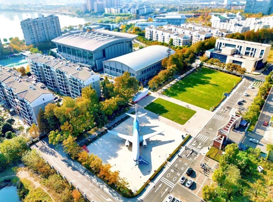 img, 唯一入选的 img, 唯一入选的