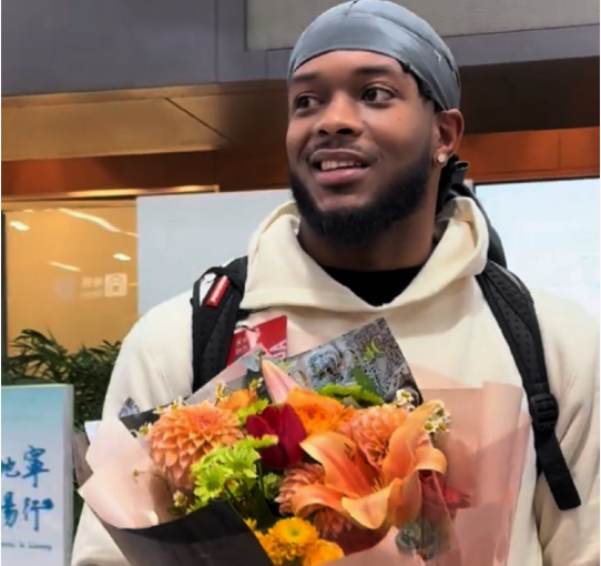 份非保障合, 篮续约留住