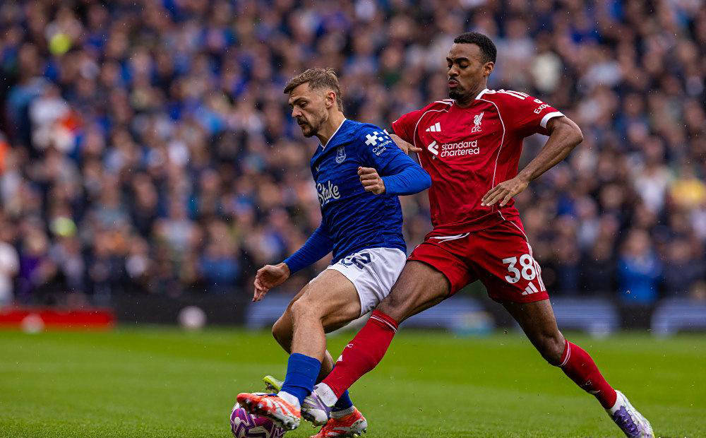 森纳是其直, 切尔西, cente